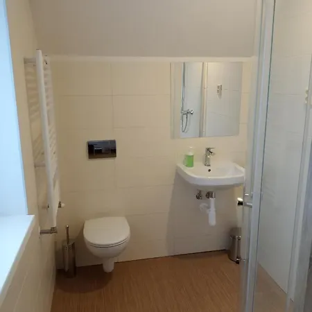 A Restaurace V Haji 3*