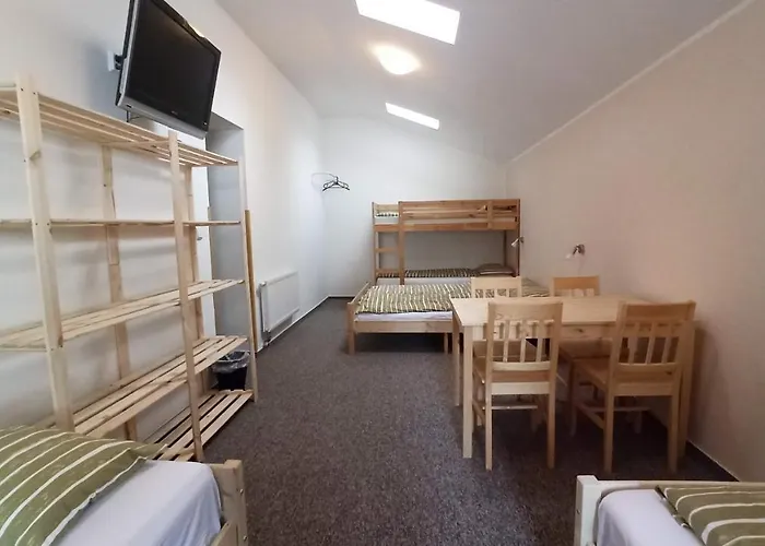 A Restaurace V Háji Pensión Loučná pod Klínovcem