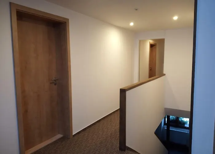 A Restaurace V Haji Pensionat 3*